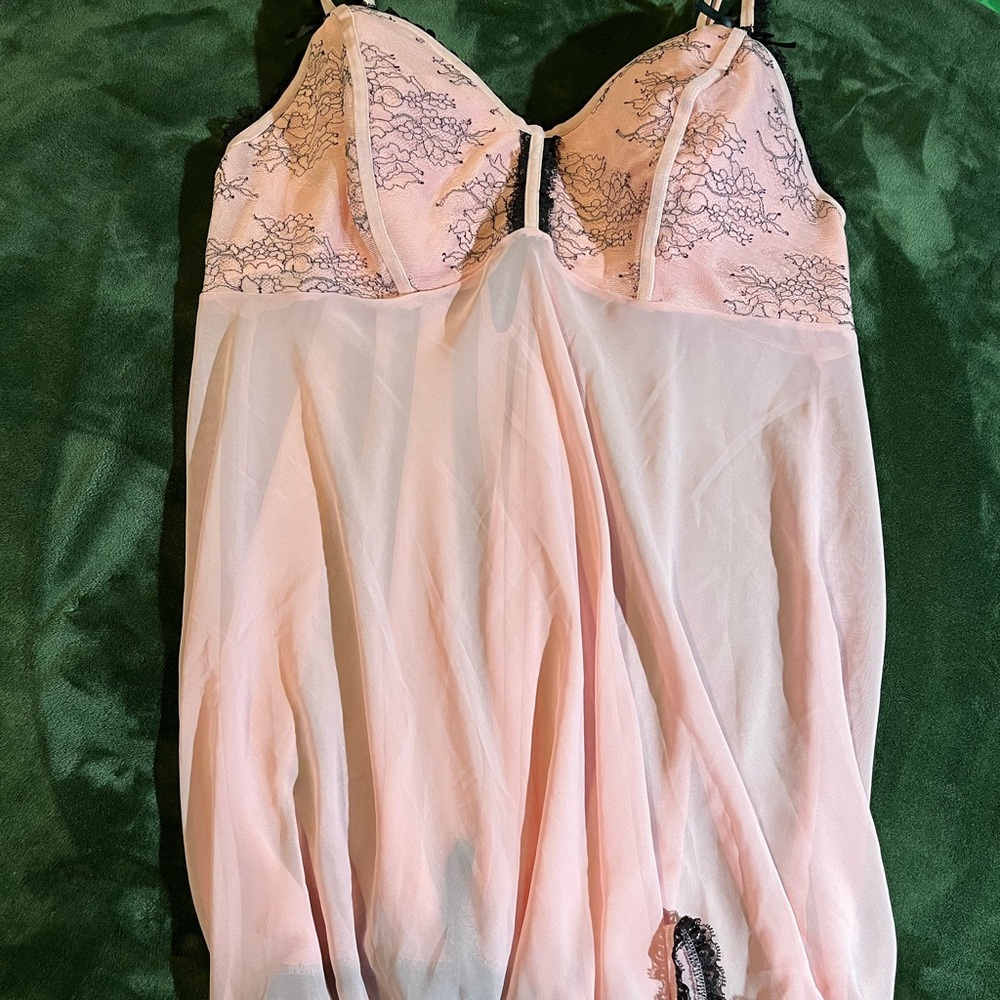 Cacique Pink and Black Lace lingerie size 22/24